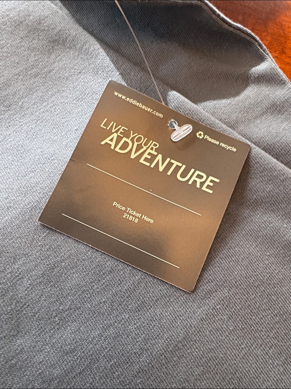 Eddie Bauer Men's Crew Neck T-Shirt in Legend Wash Grey NWT - Picture 4 of 4